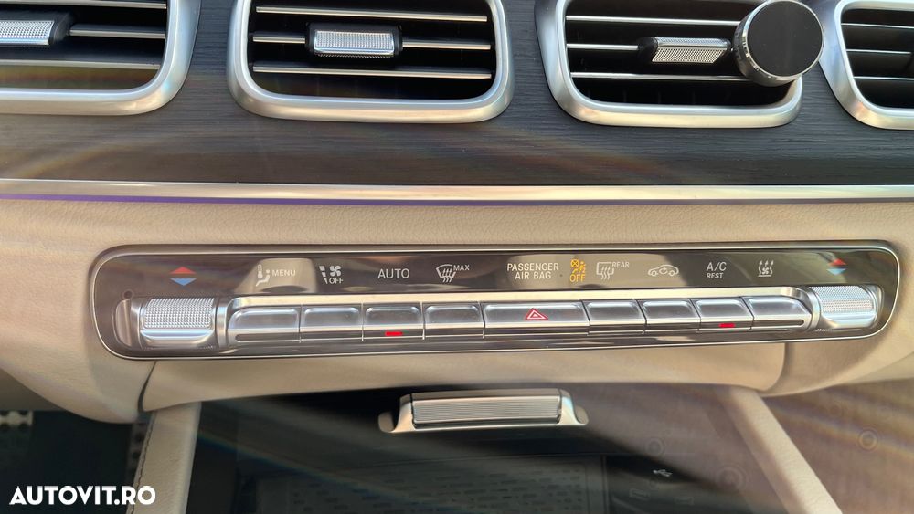 Mercedes-Benz GLS - 19