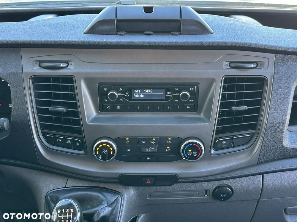 Ford Transit - 22
