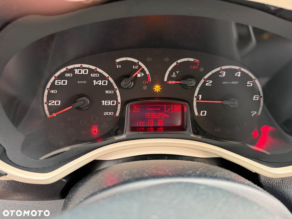 Ford KA 1.2 Titanium (air2) - 14