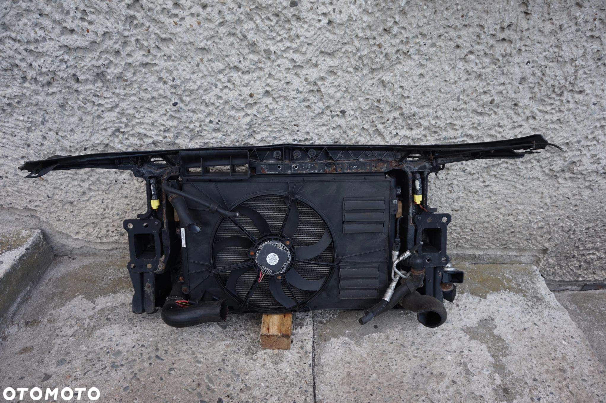 CHŁODNICA WODY AUDI A3 8P LIFT 1.6 2.0 TDI - 3