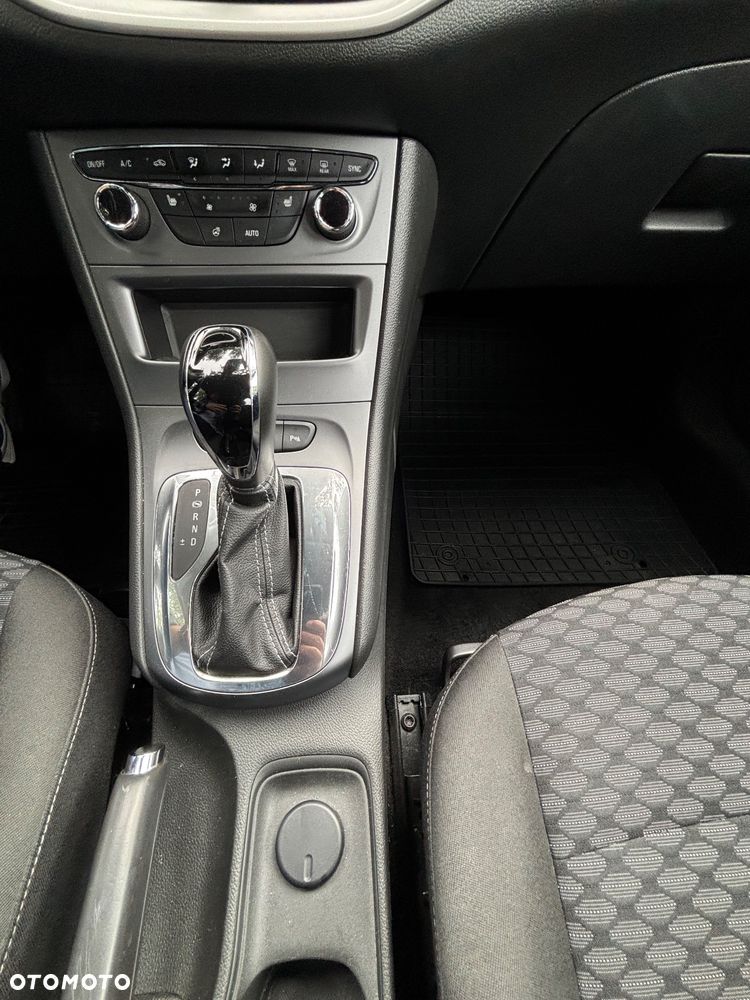 Opel Astra V 1.4 T Edition S&S - 5