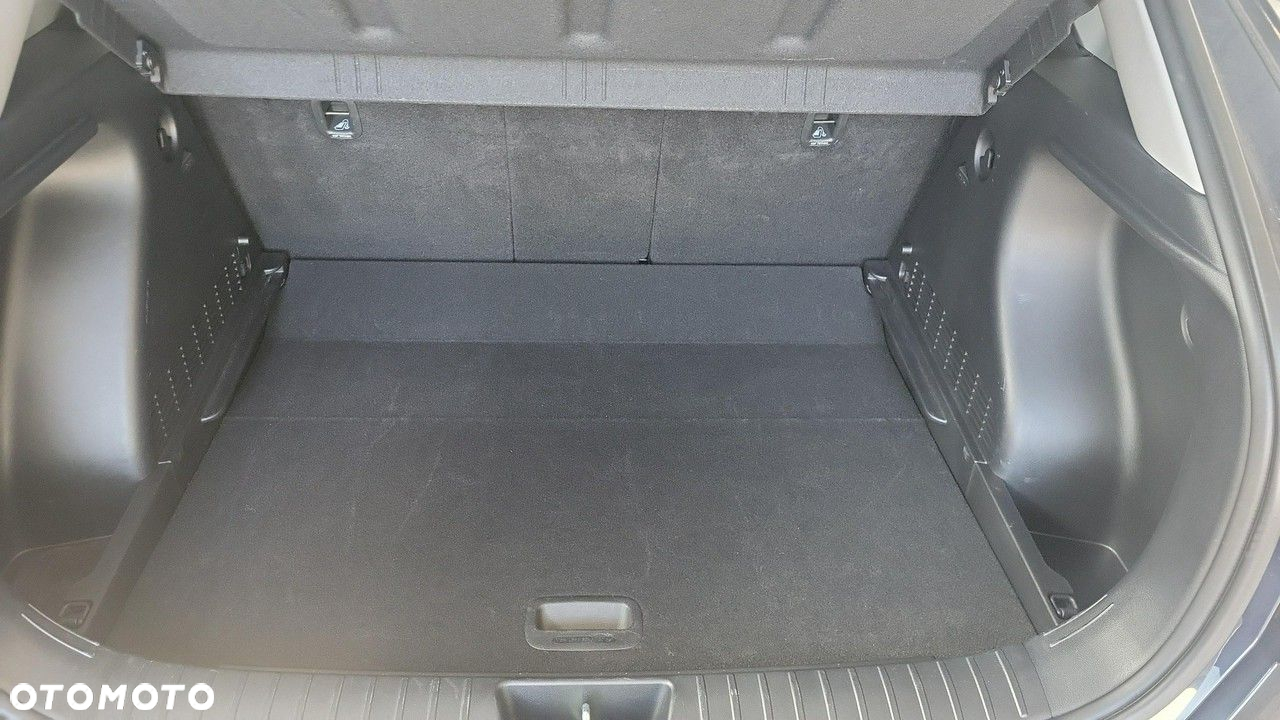 Hyundai Kona - 17