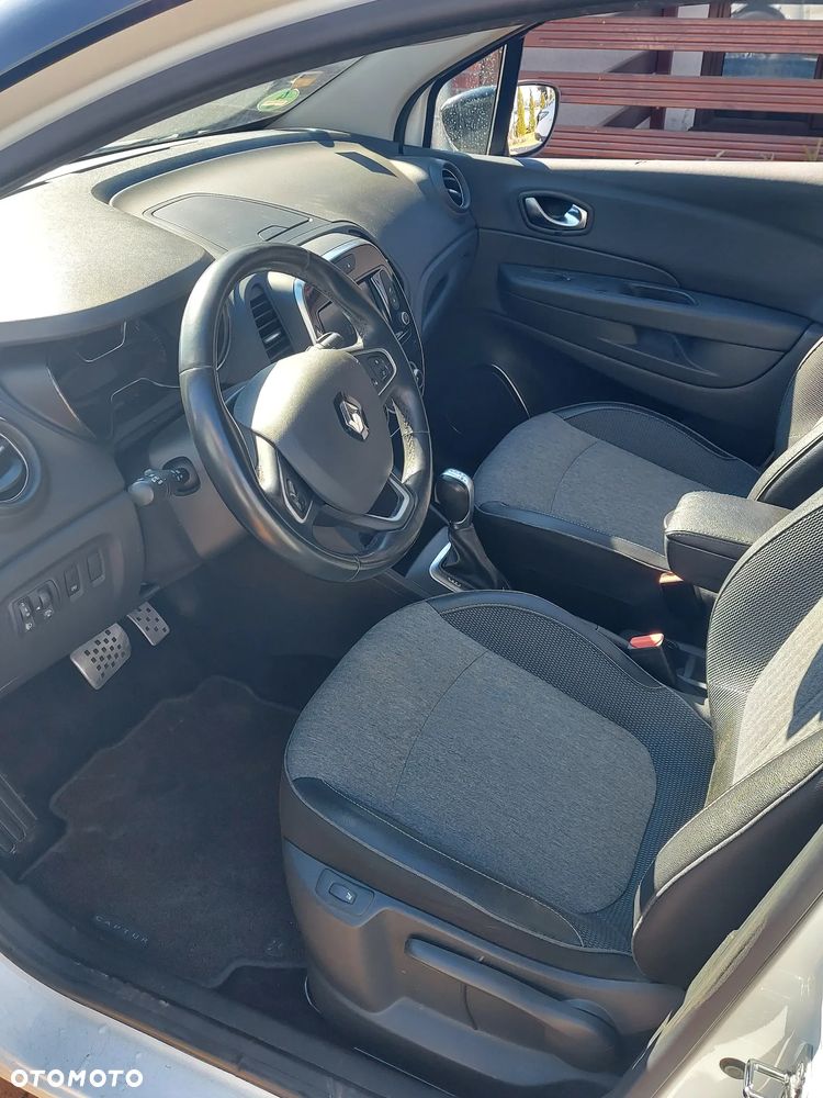 Renault Captur ENERGY TCe 120 EDC LIMITED - 6