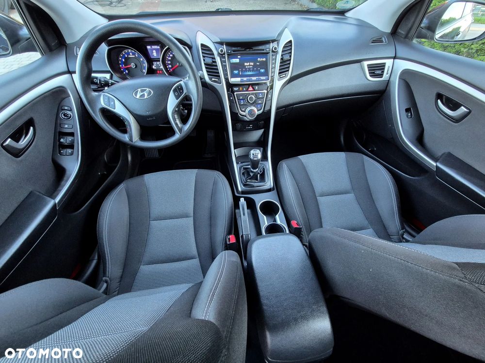 Hyundai i30 blue 1.4 Classic Navigation - 7