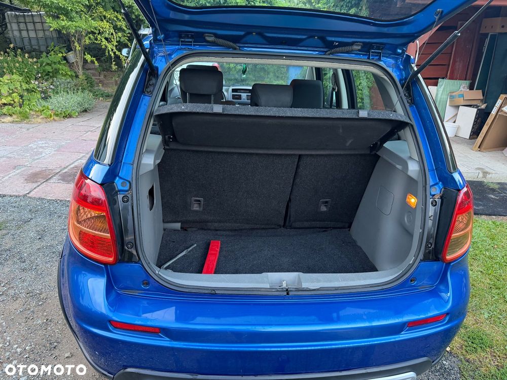 Suzuki SX4 - 10