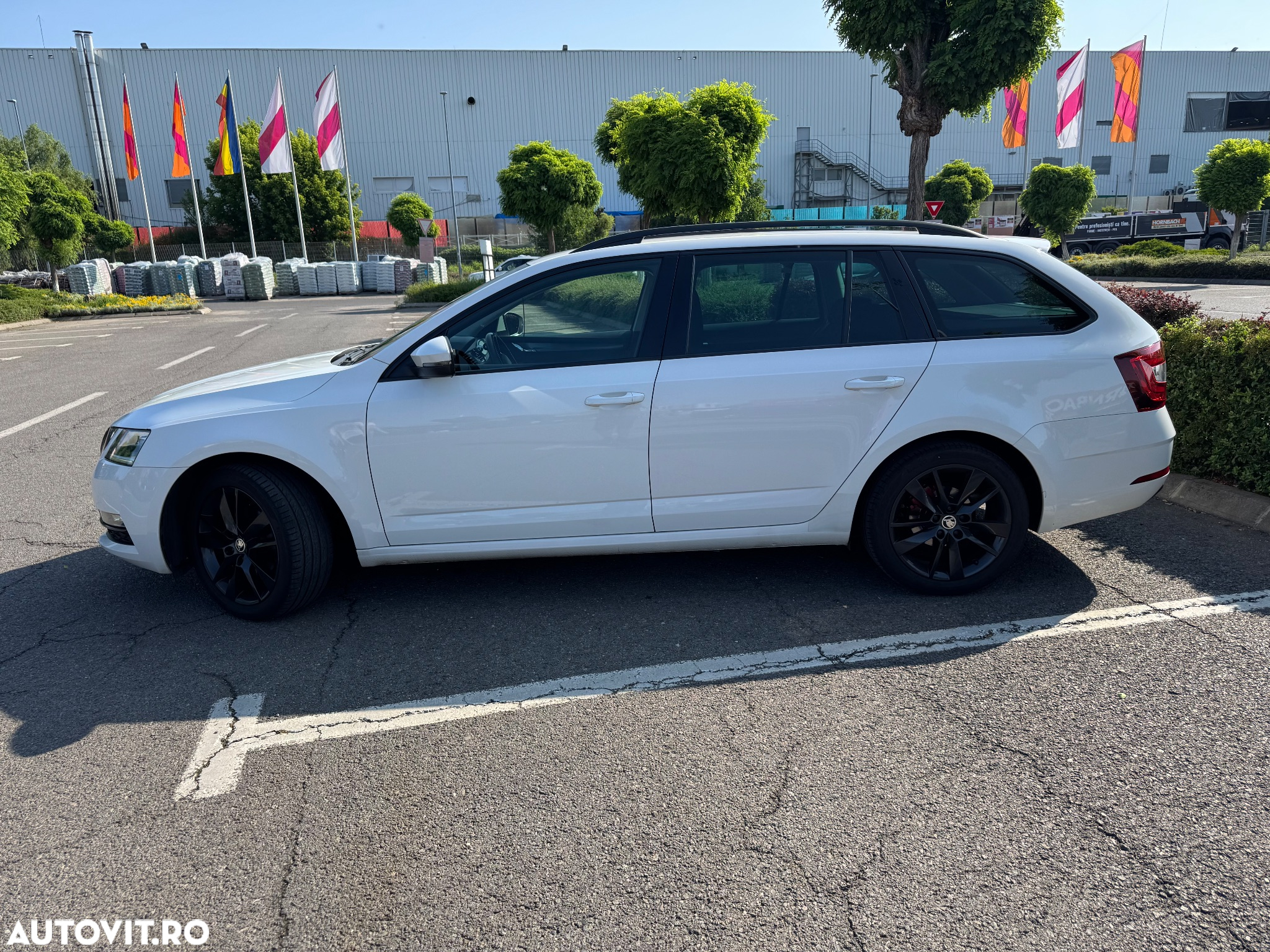 Skoda Octavia Combi Diesel 1.6 TDI DSG Style - 8