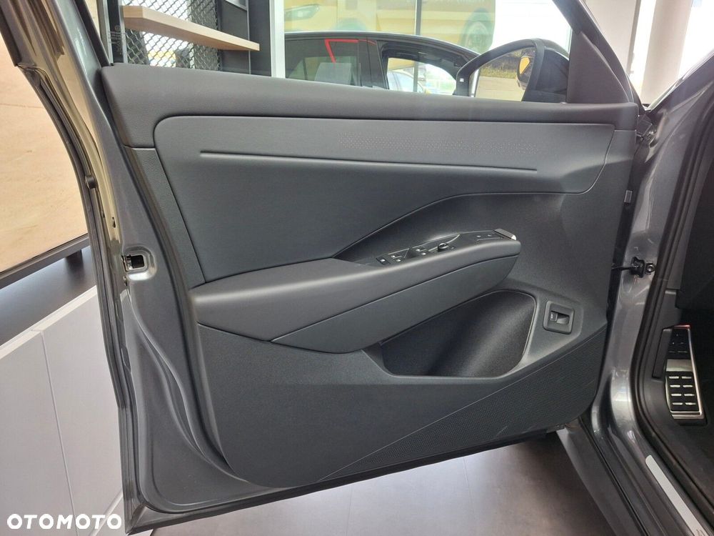 Volkswagen T-Roc 1.5 eTSI R-Line DSG - 10