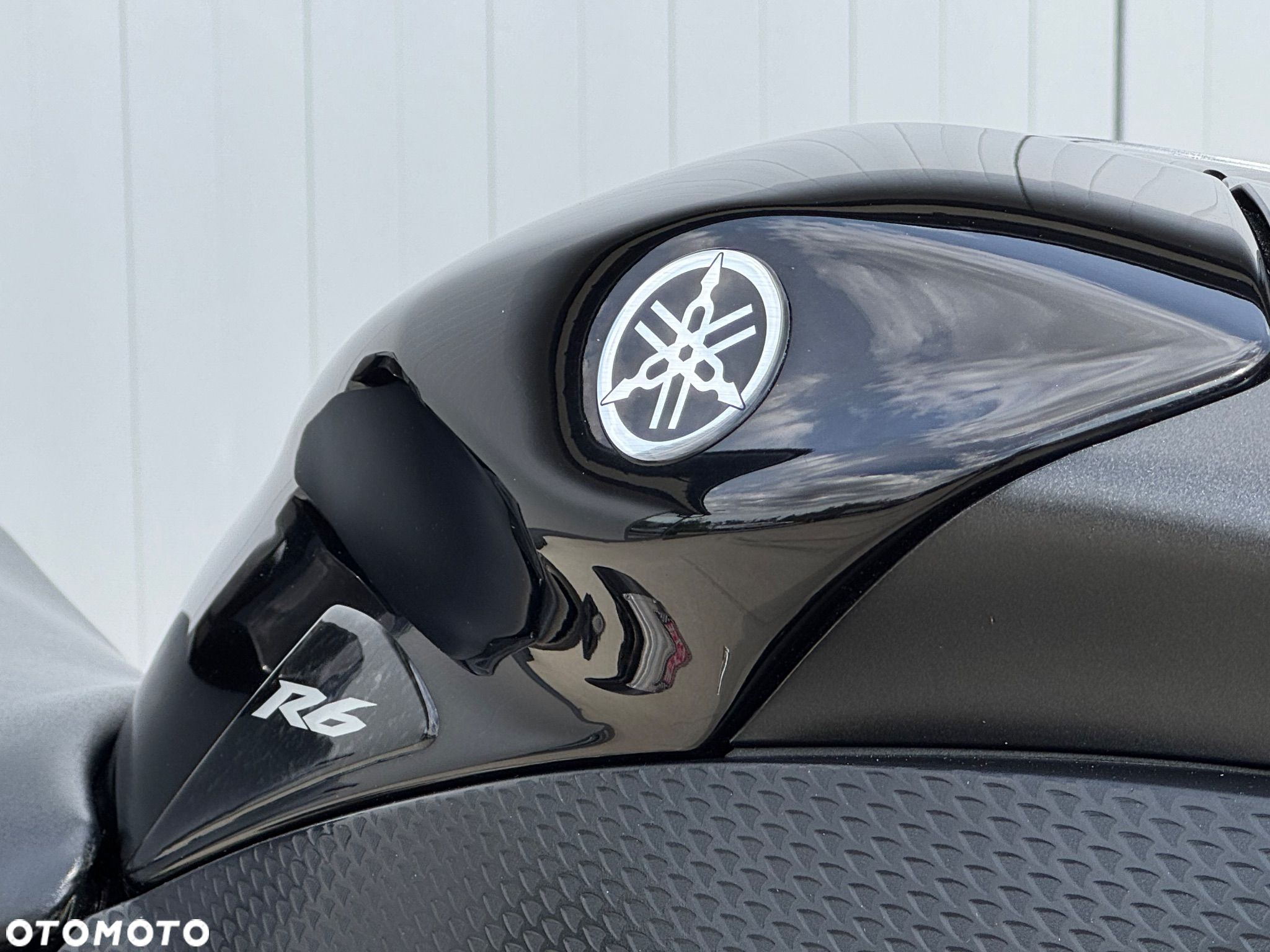 Yamaha YZF - 6