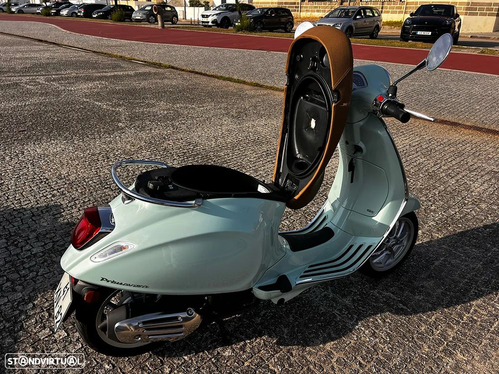 Piaggio Vespa Primavera - 12