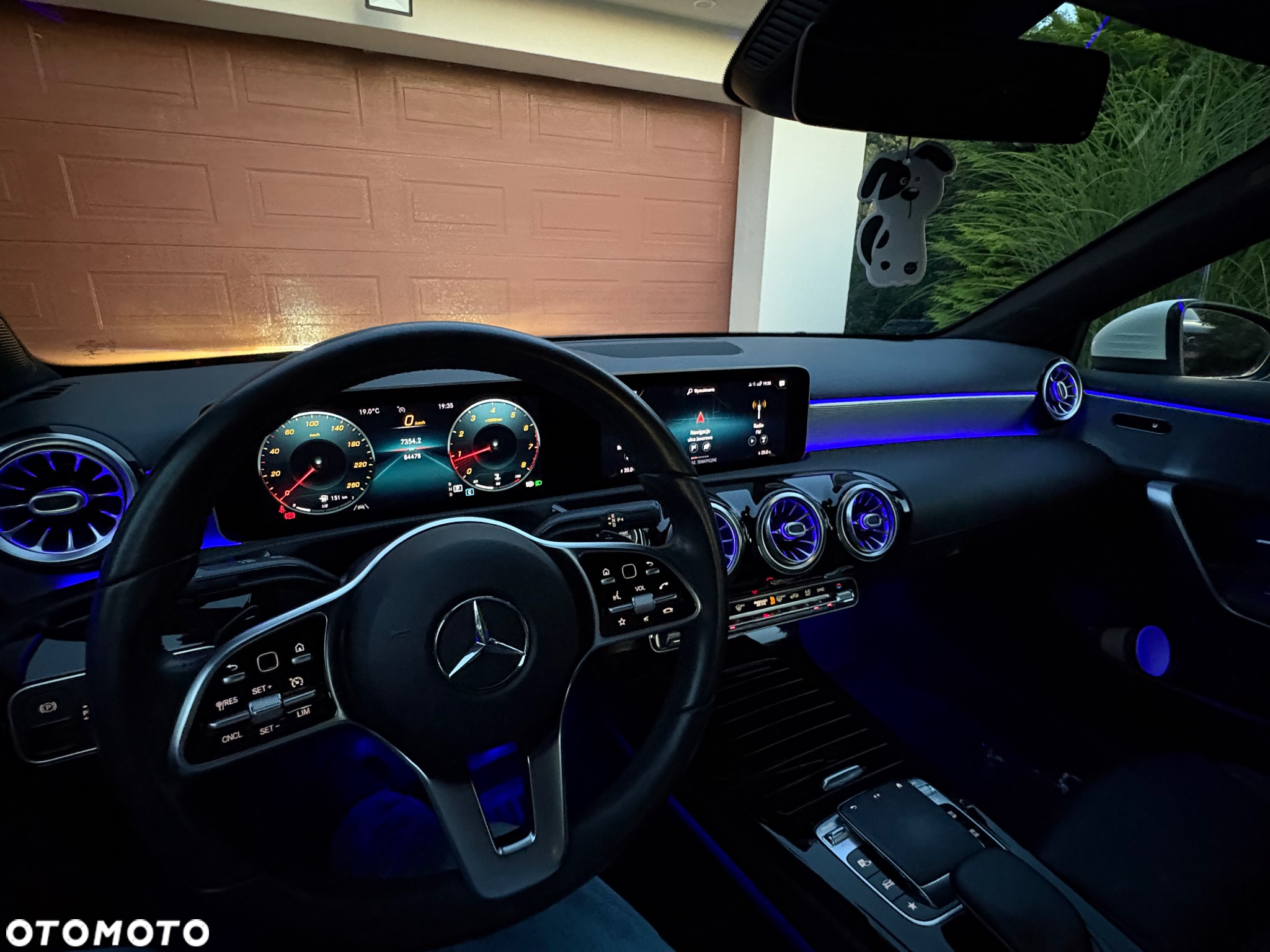 Mercedes-Benz Klasa A 200 7G-DCT - 7