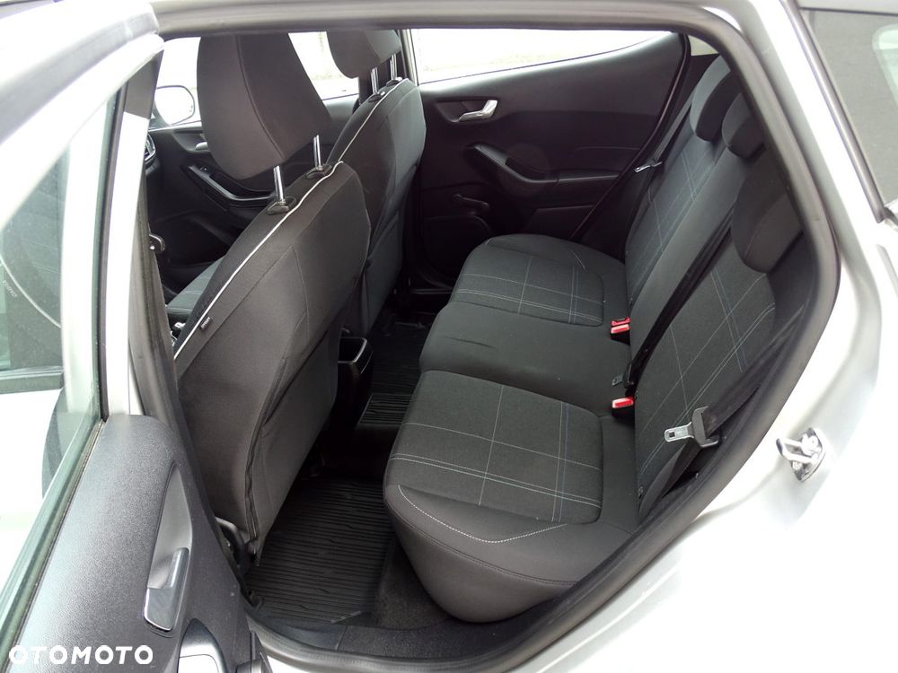 Ford Fiesta 1.1 S&S TREND - 11
