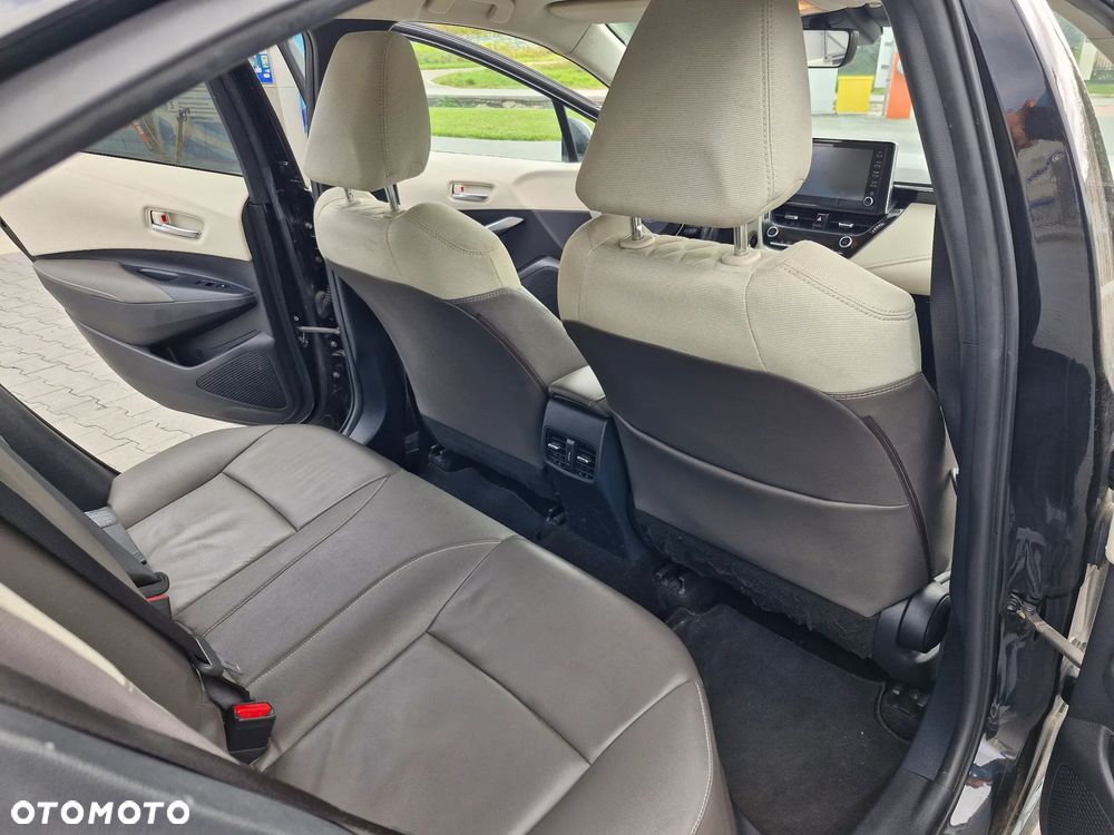 Toyota Corolla 1.6 Executive MS - 9