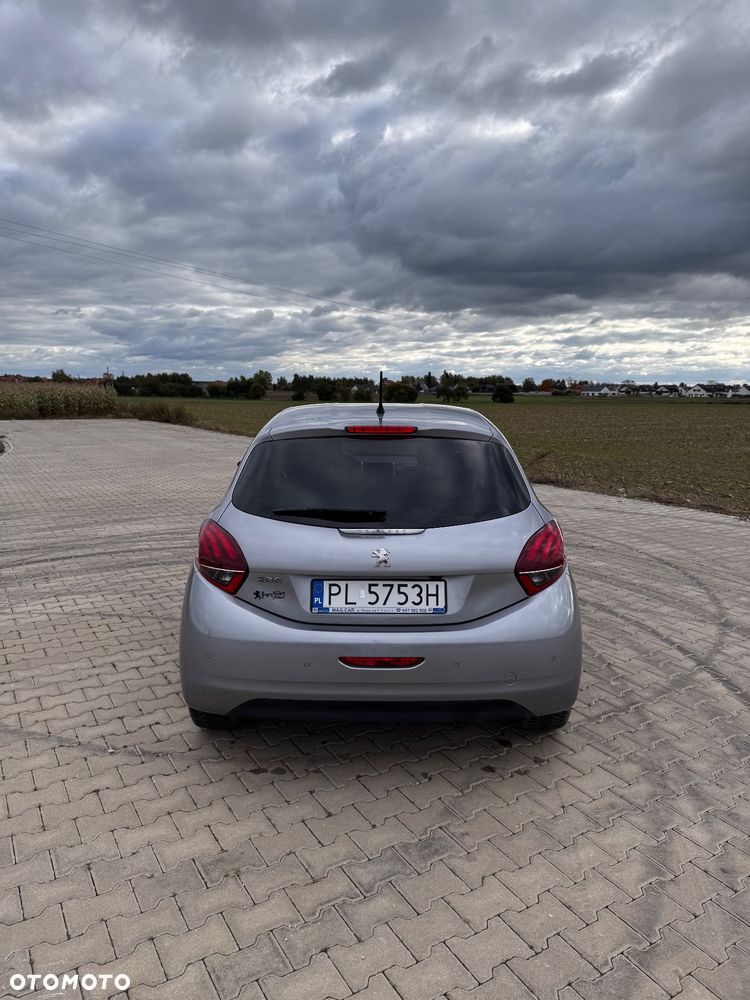 Peugeot 208 PureTech 82 Stop & Start Signature - 6