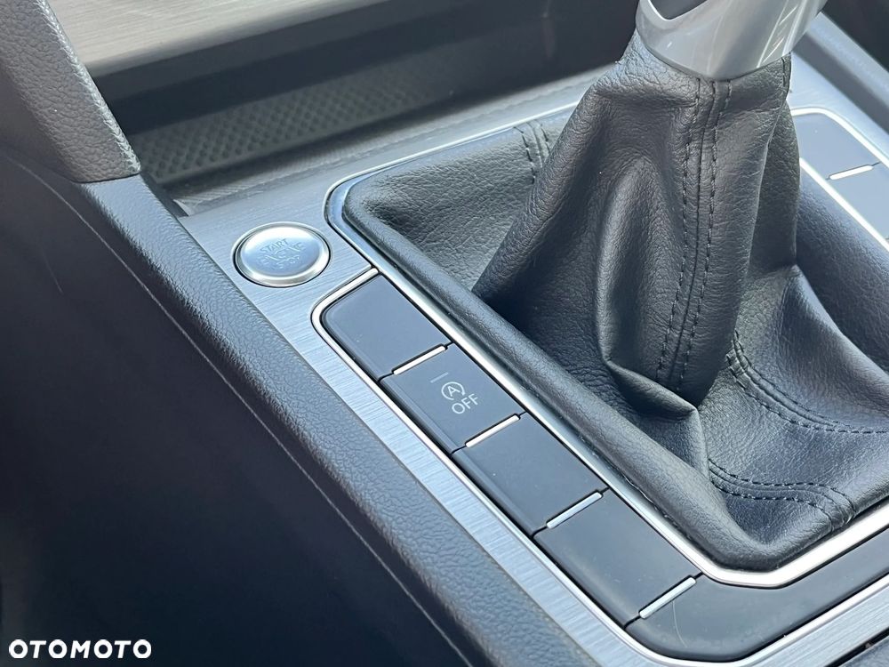 Volkswagen Passat 2.0 TDI EVO Essence - 29