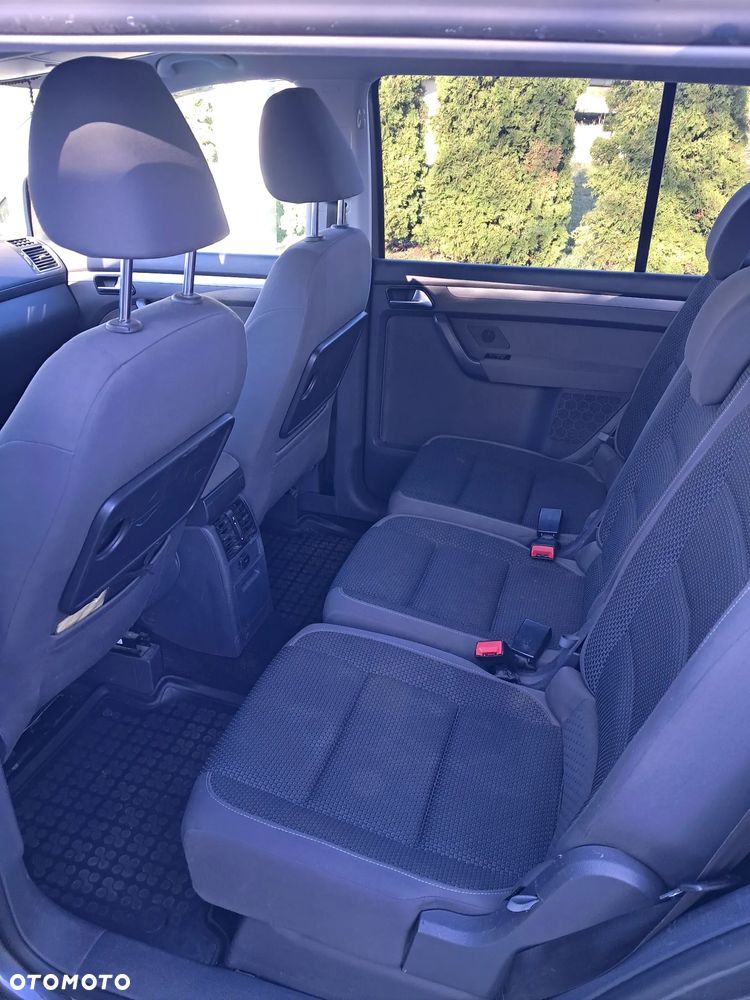Volkswagen Touran 2.0 TDI DPF Comfortline - 8