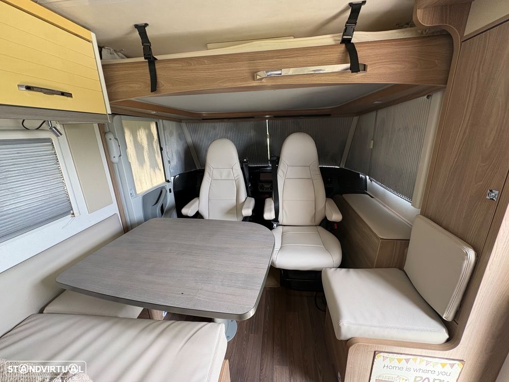 Burstner Aviano Aviano 727 cama central - 12