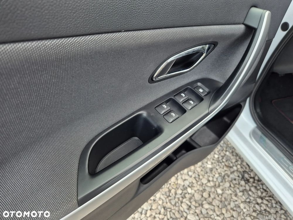 Kia Ceed 1.6 GDI Fifa World Cup Edition - 24