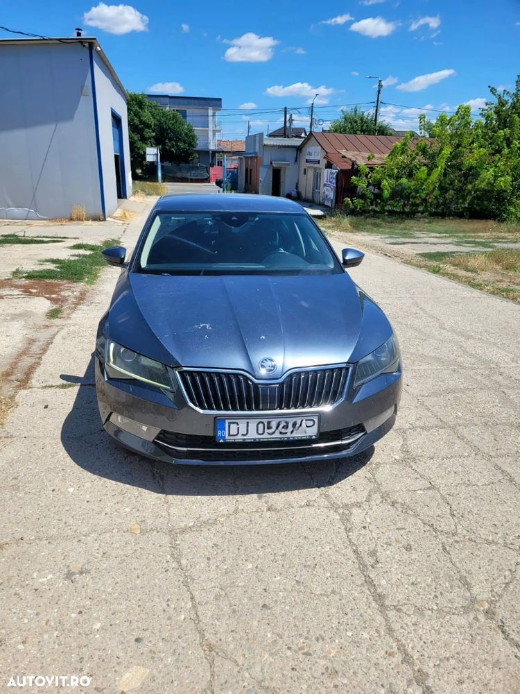 Skoda Superb 2.0 TDI DSG 4X4 Laurin & Klement - 7