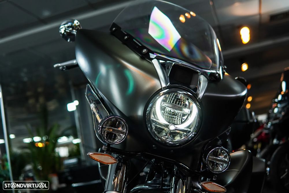 BMW R 18 Transcontinental Manhattan Metallic Matte - 11