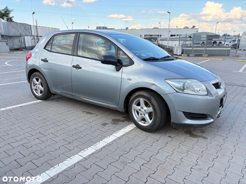 Toyota Auris 1.33 VVT-i Terra - 4