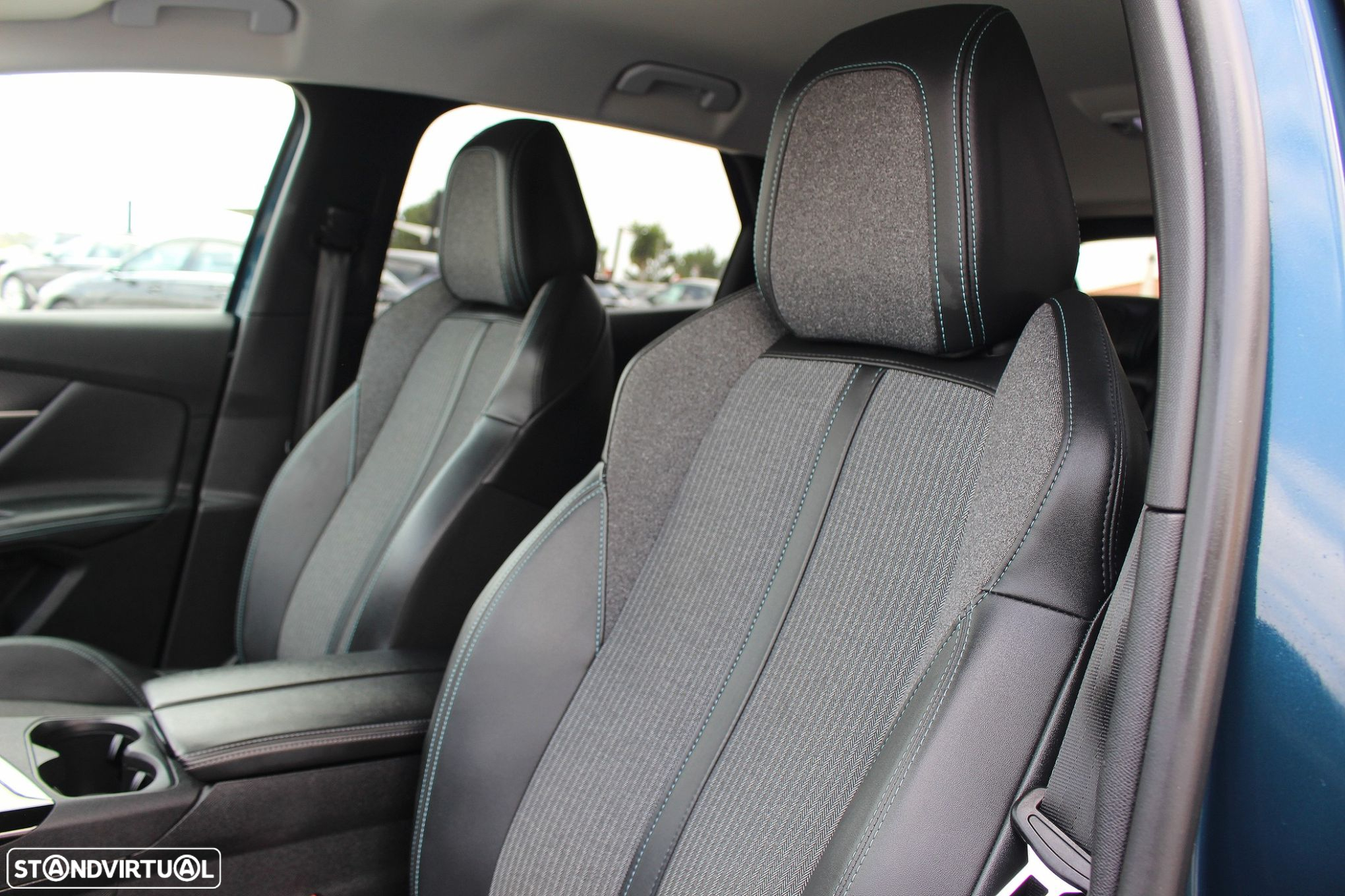 Peugeot 3008 1.5 BlueHDi Allure EAT8 - 30