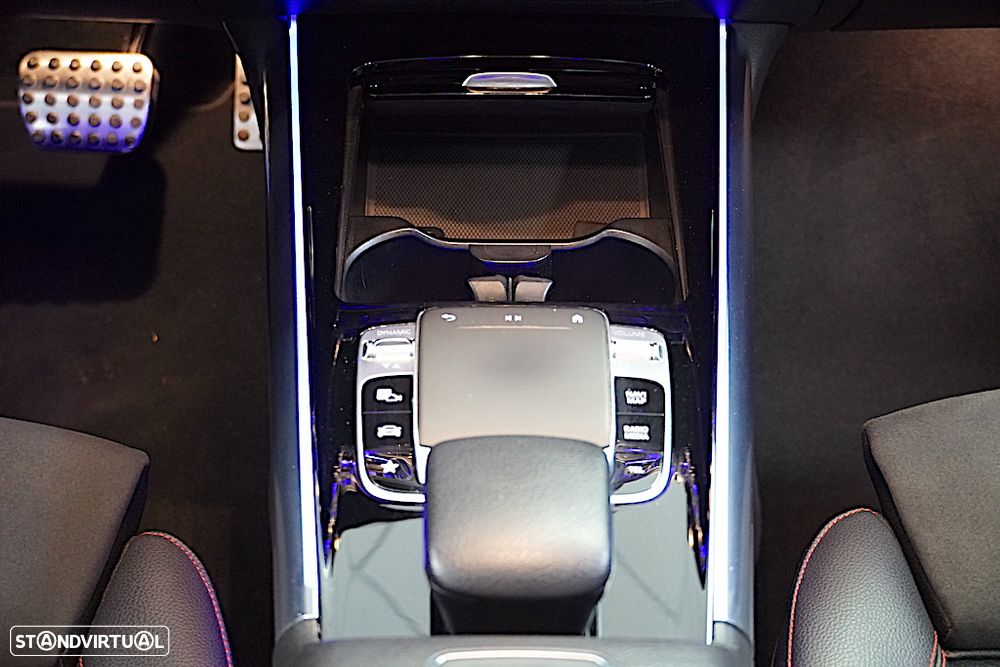 Mercedes-Benz B 180 d 7G-DCT AMG Line - 28