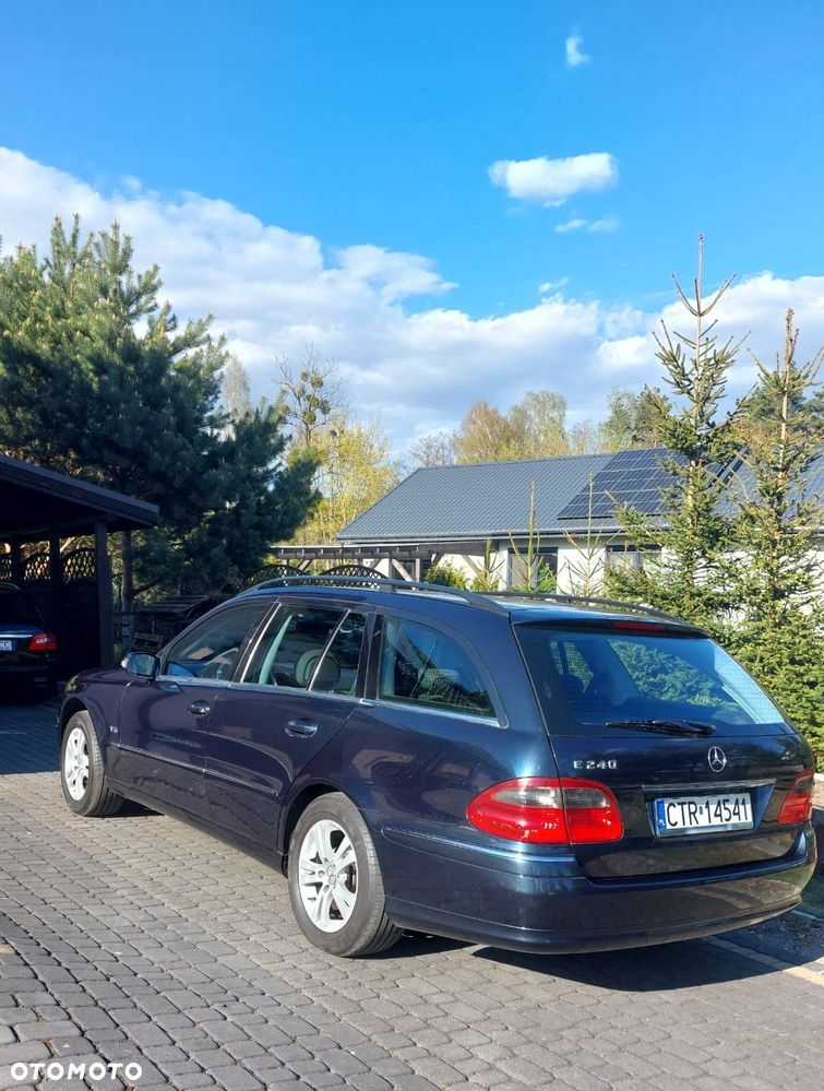 Mercedes-Benz Klasa E 240 Elegance - 2