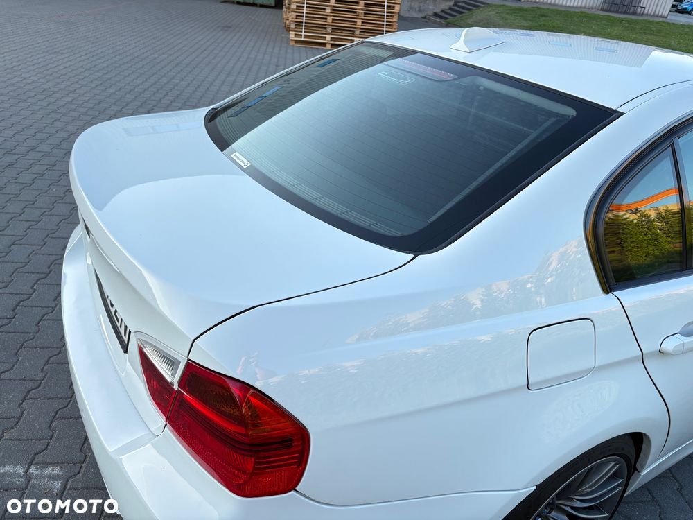 BMW Seria 3 335i - 23