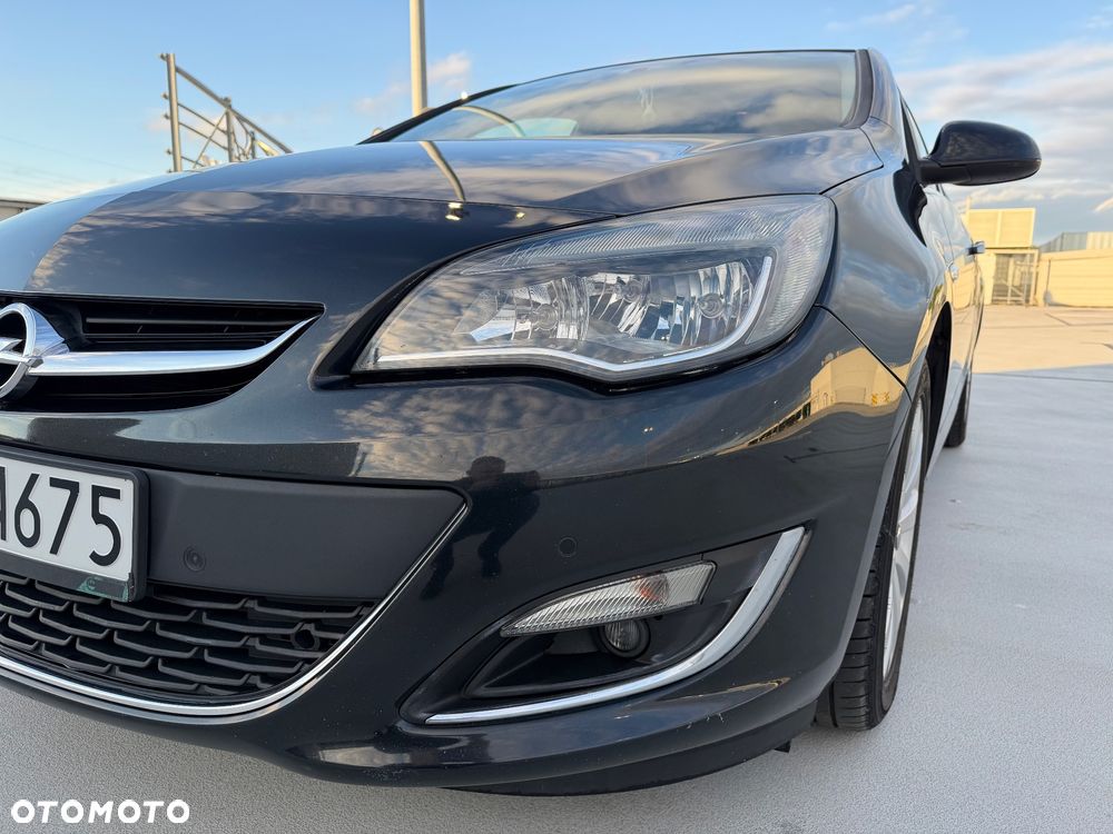 Opel Astra 1.4 T Cosmo - 6