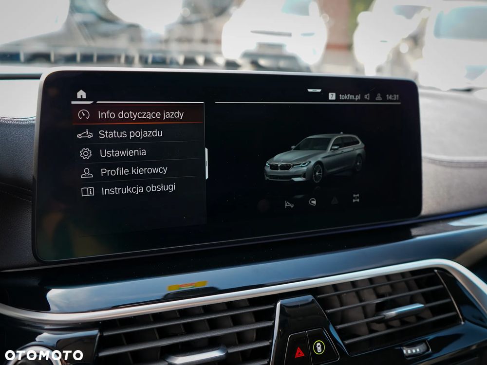 BMW Seria 5 530d xDrive Touring Luxury Line - 14