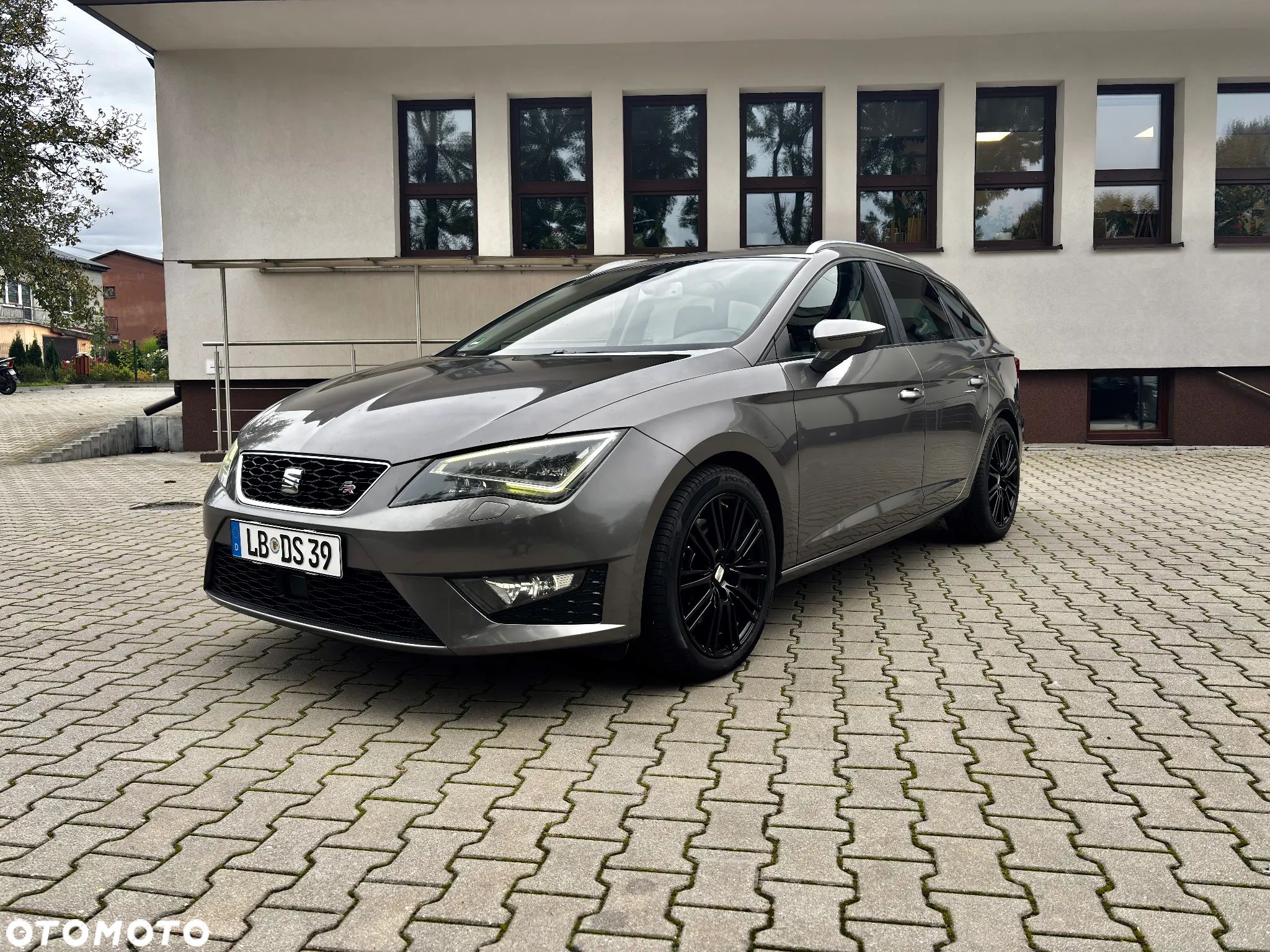 Seat Leon 2.0 TDI FR S&S DSG - 1