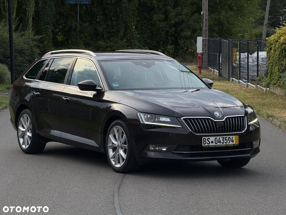 Skoda Superb 2.0 TDI DSG Style - 1