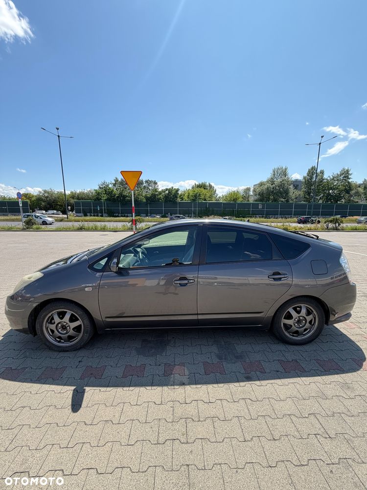 Toyota Prius 1.5 VVT-i Sol (nav) - 4