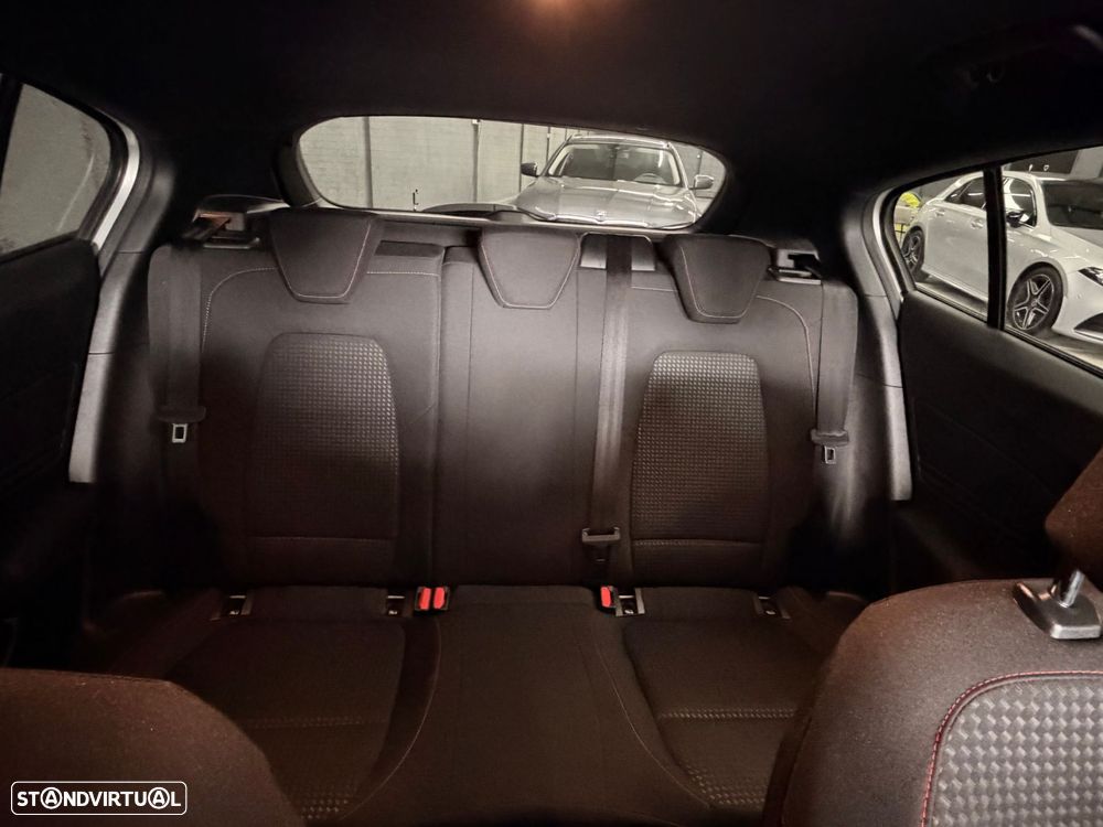 Ford Focus 1.0 EcoBoost MHEV ST-Line Aut. - 35