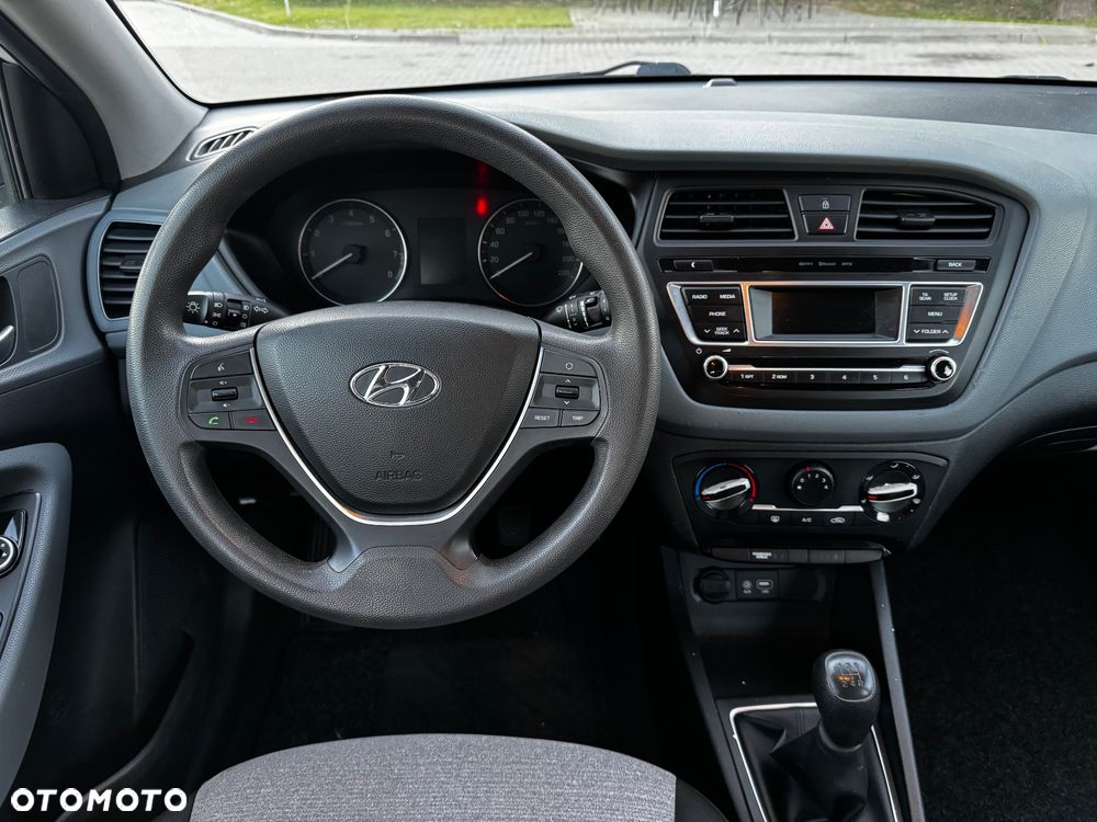 Hyundai i20 1.2 Comfort - 9
