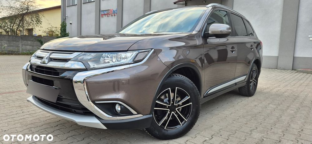 Mitsubishi Outlander 2.0 2WD Diamant Edition - 34