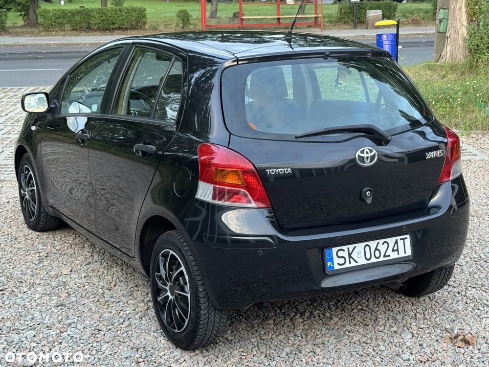 Toyota Yaris - 20
