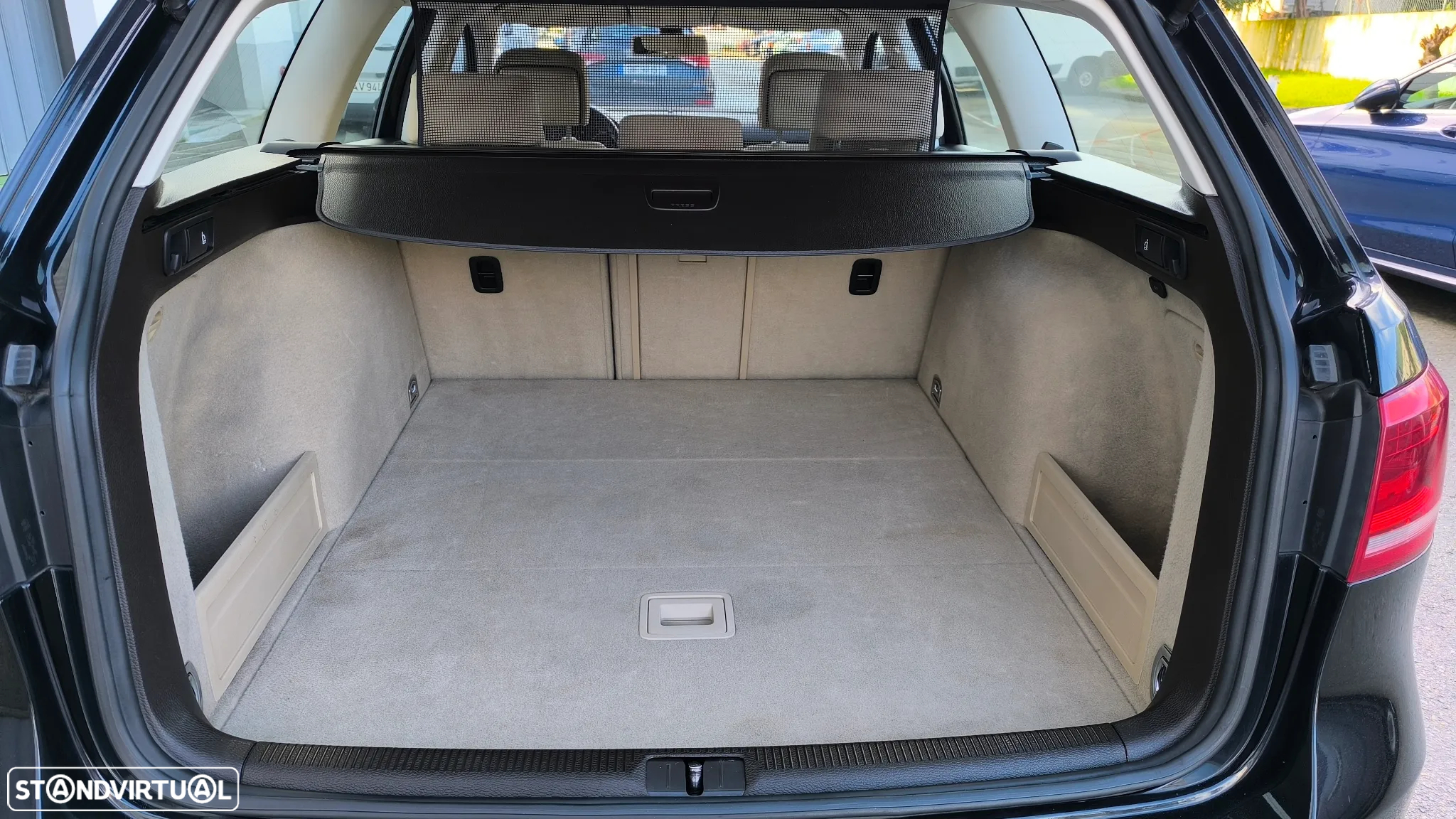 VW Passat Variant 2.0 TDi Edition Con.BM - 26