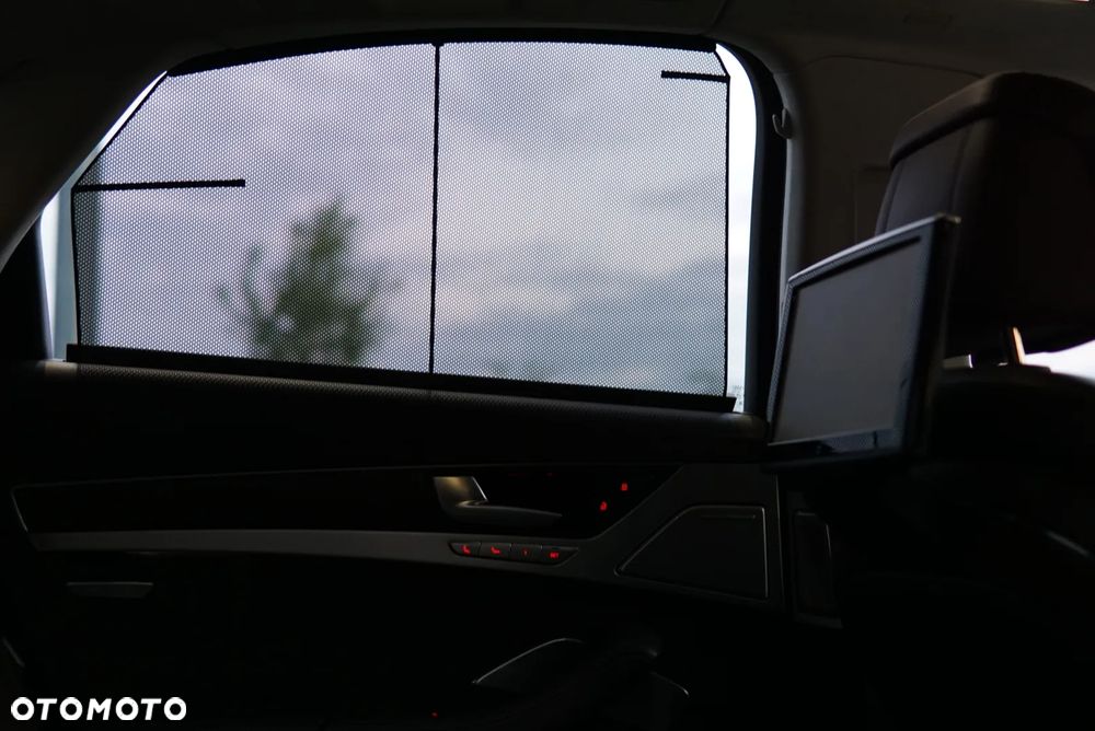 Audi A8 - 32