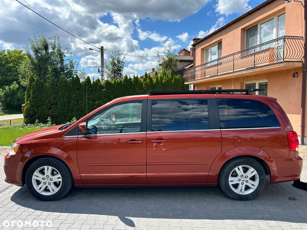 Dodge Grand Caravan - 6