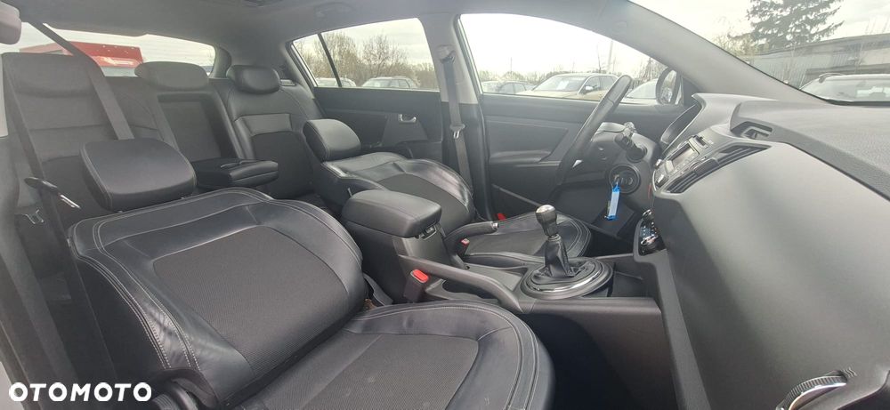 Kia Sportage 2.0 CVVT 2WD Attract - 23