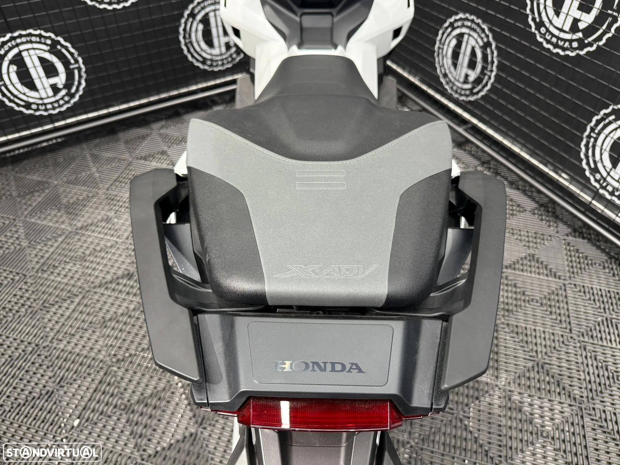 Honda X-ADV 750 - 7
