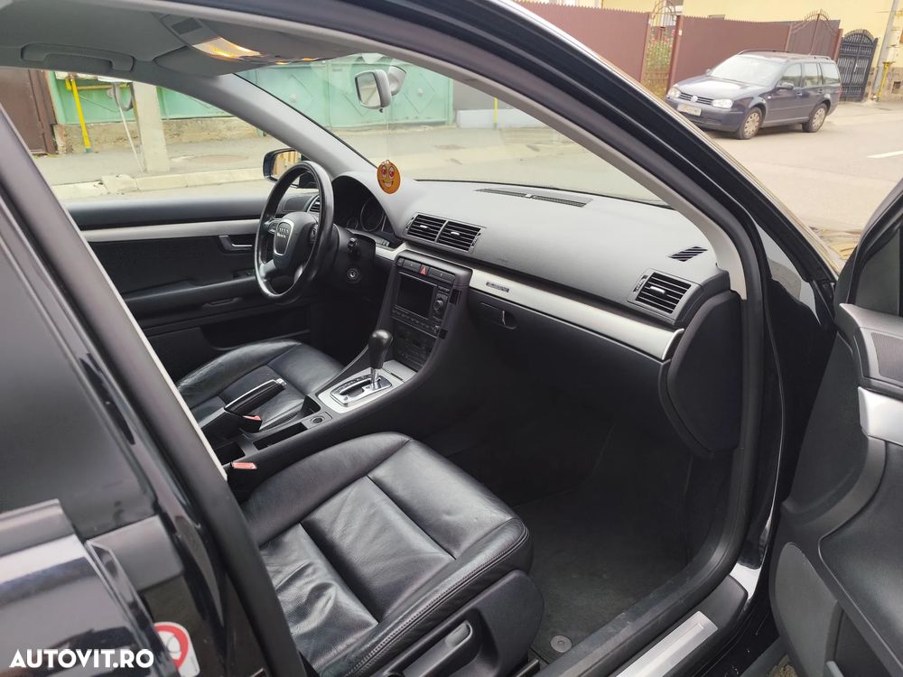 Audi A4 2.0 T FSI multitronic - 6