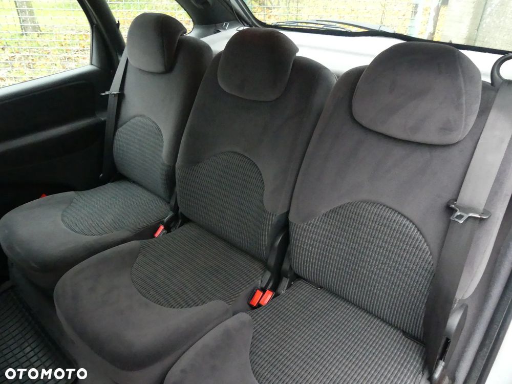 Citroën Xsara Picasso 1.6 Style - 12