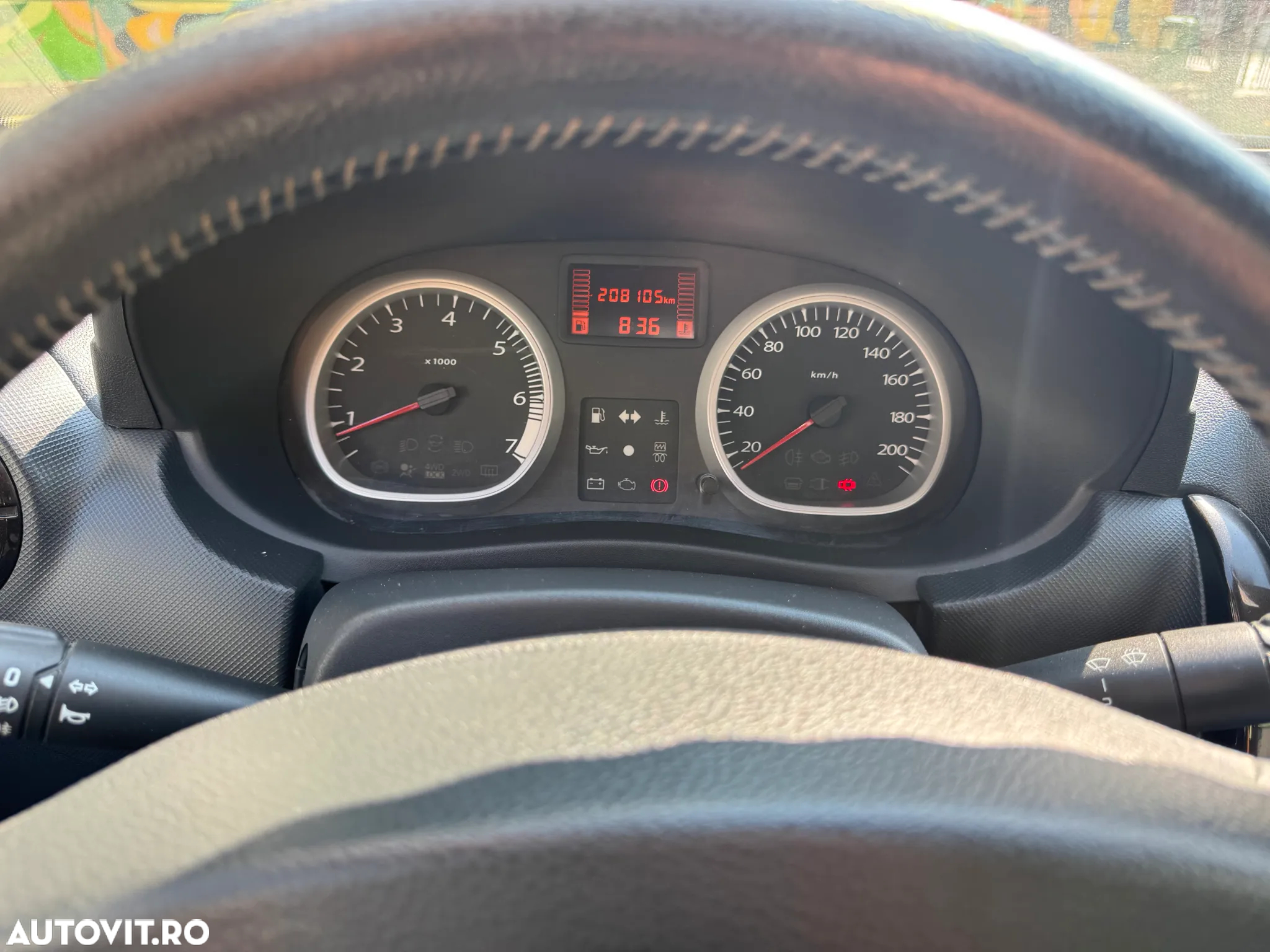 Dacia Duster 1.5 dCi 4x2 Laureate - 16
