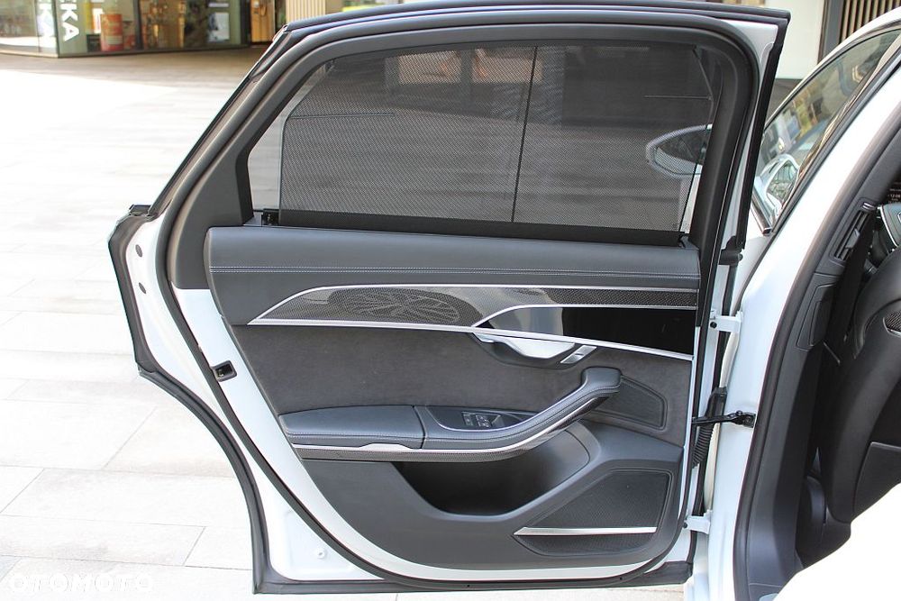 Audi A8 60 TFSI e Quattro Tiptronic - 36