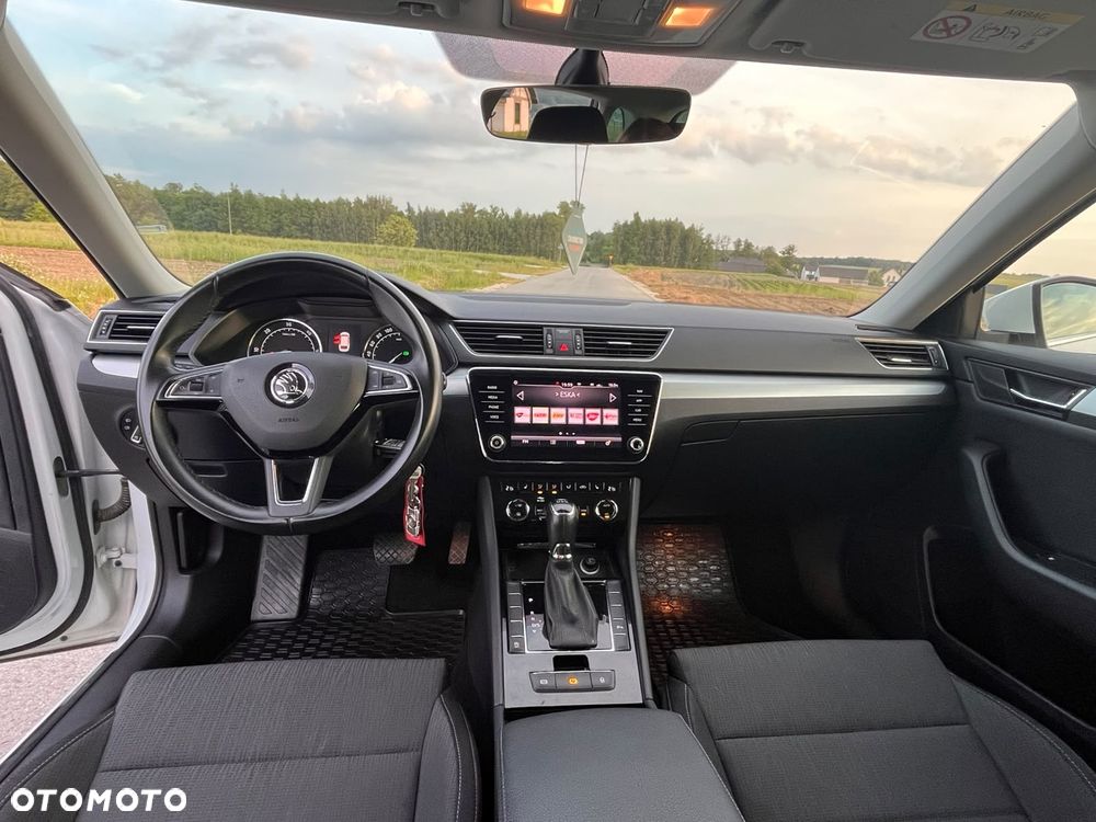 Skoda Superb 1.6 TDI DSG Active - 22