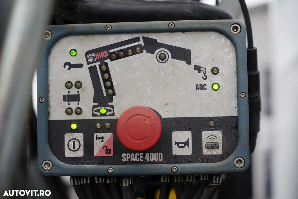 Renault D12 / BASCULATOR 3 LATE / HYDRODOLT LATERAL / HDS HIAB 077 BS2 / ROTATOR / PILOT / EURO 6 - 24