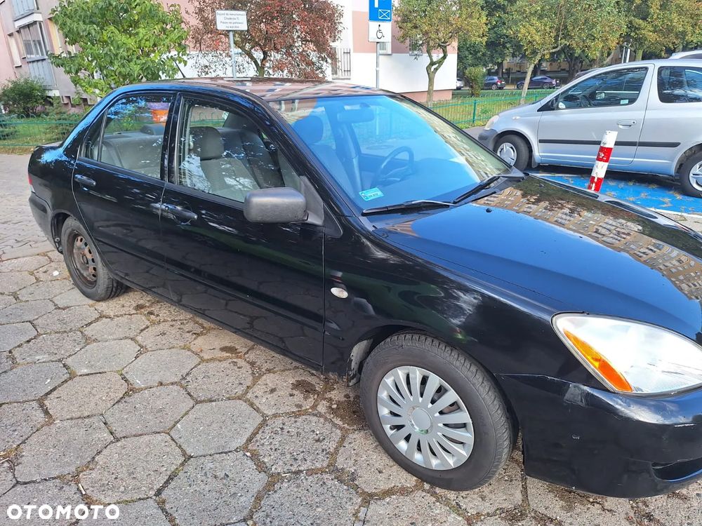 Mitsubishi Lancer - 7