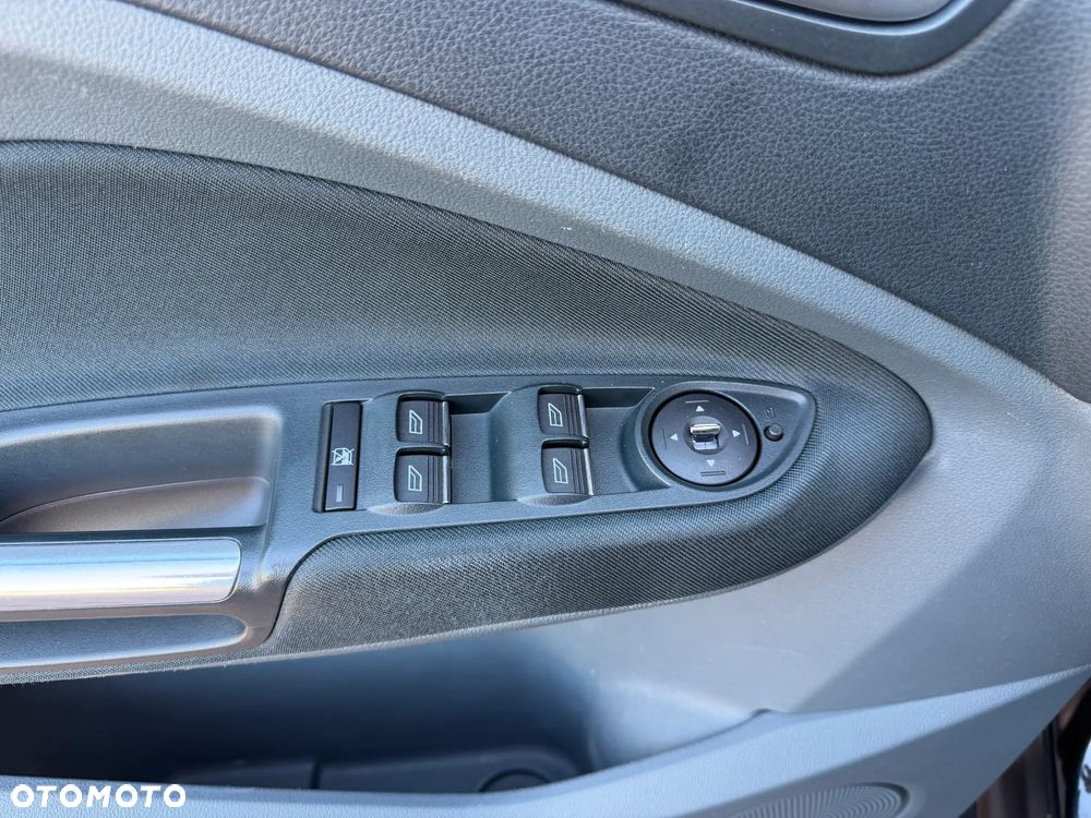 Ford C-MAX 1.6 Ti-VCT Champions Edition - 15